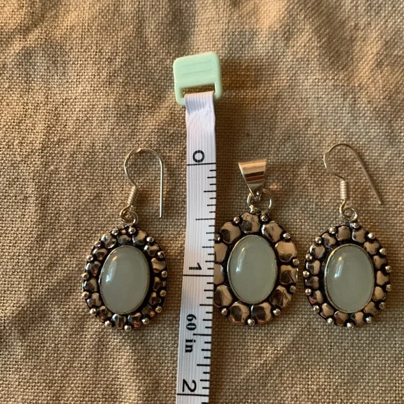 Green Chrysoprase. 925 Sterling silver overlay. - Picture 2 of 4